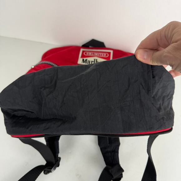 Vintage 90s Marlboro Unlimited Red Backpack Promo Cowboy Tobacco - Picture 4 of 6